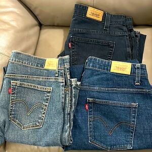 Bundle for a great price 18 and 16 size jeans,levis